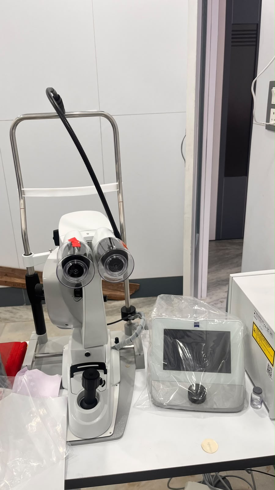 Green laser photocoagulation system